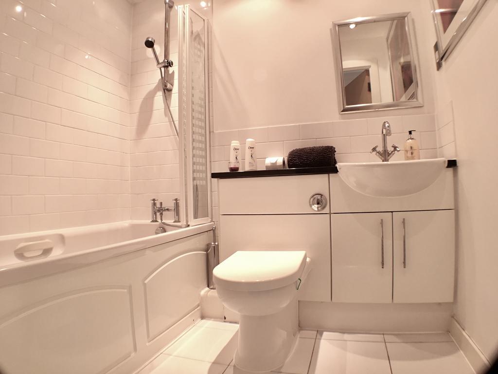Luxurious Providence Apartment Мейденхед Экстерьер фото