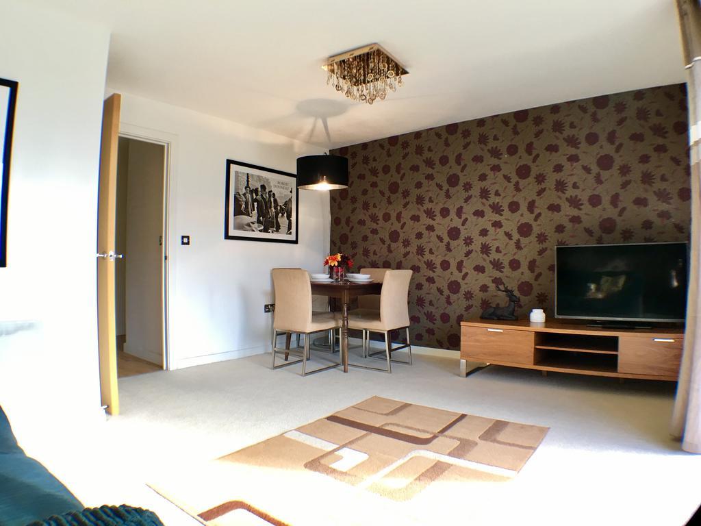 Luxurious Providence Apartment Мейденхед Экстерьер фото