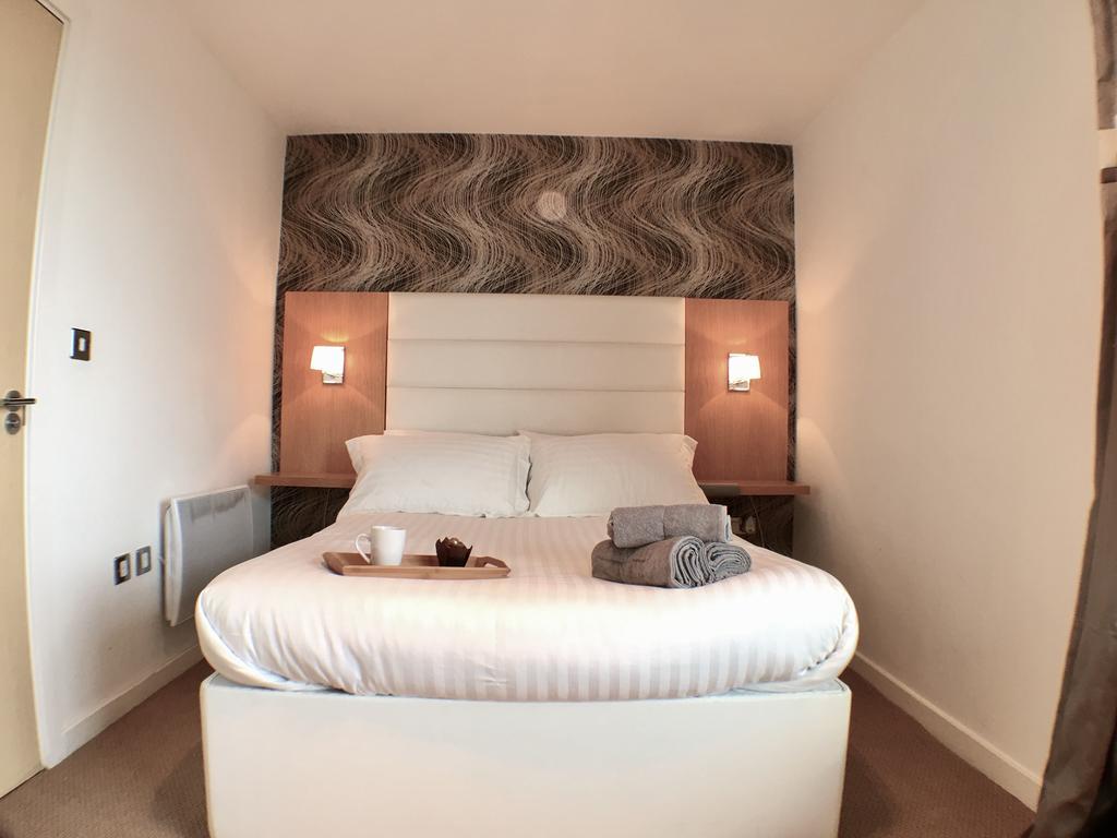 Luxurious Providence Apartment Мейденхед Экстерьер фото
